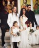 Με λευκή κάπα στο γάμο της η Μελίνα των Vegas