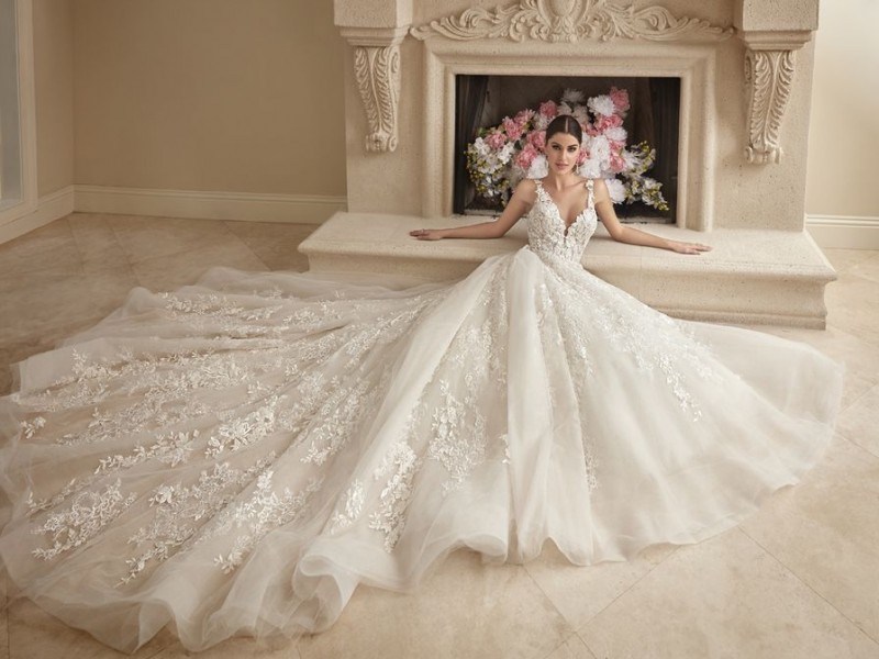 Νυφικά DEMETRIOS – μαγευτική Συλλογή 2020!