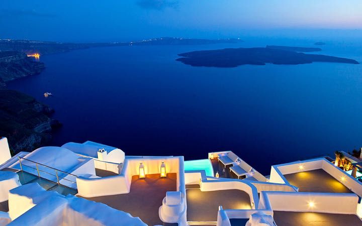 santorini hotel chromata suites hotel with view of caldera