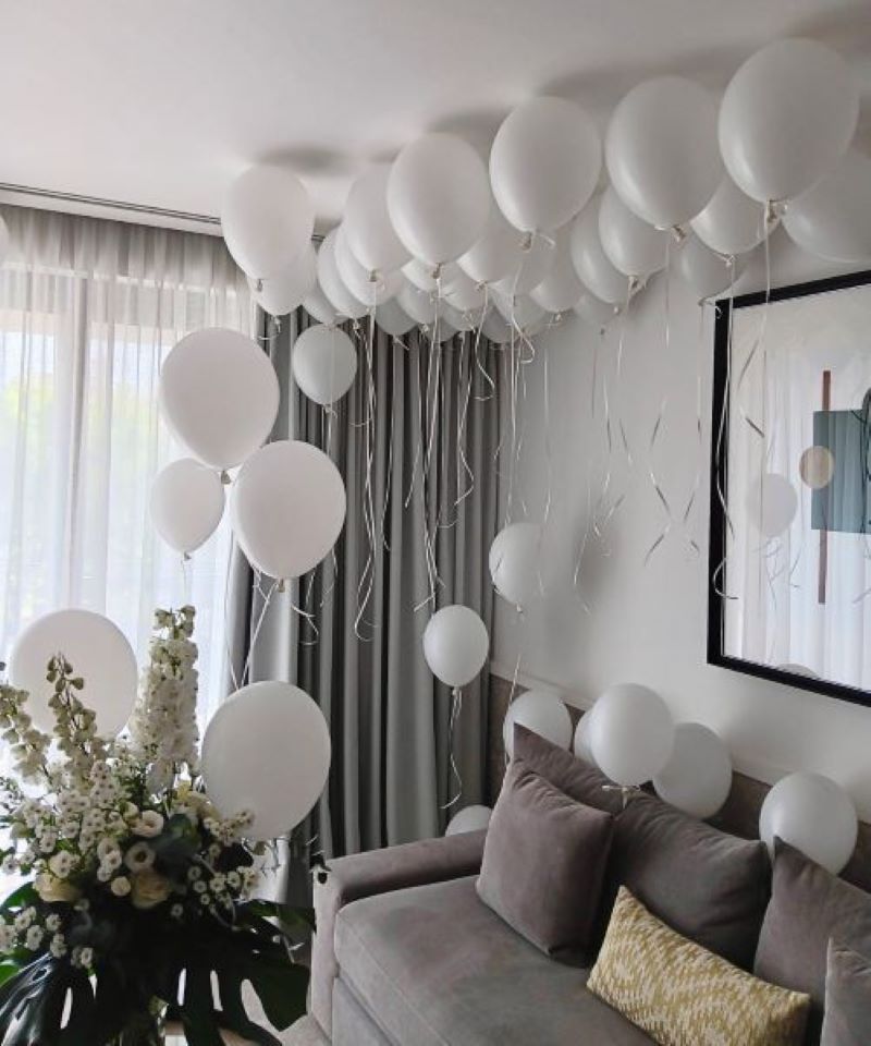 11 balloon room ceiling 800