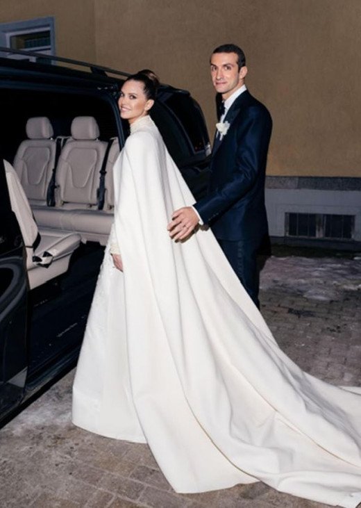 Ο παραμυθένιος γάμος του Σταύρου Νιάρχου με την Ντάσα Ζούκοβα,  πρώην σύζυγο του Αμπράμοβιτς