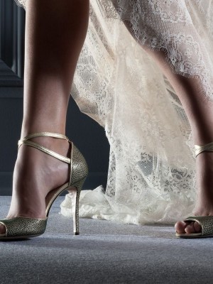 Χειροποίητα νυφικά παπούτσια FEMME FANATIQUE - μία πρόταση κομψότητας