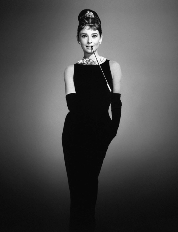 tiffany audrey hepburn black and white full length breakfast at tiffanys 600 781