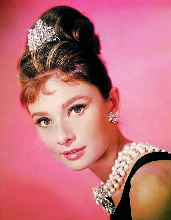 tiffany audrey hepburn pink background 600 773