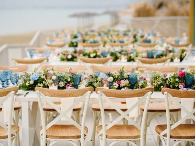 Γάμος στη ΓΑΛΑΖΙΑ ΑΚΤΗ στο Σχοινιά: Πως να φέρεις το island wedding των ονείρων σου στην Αθήνα