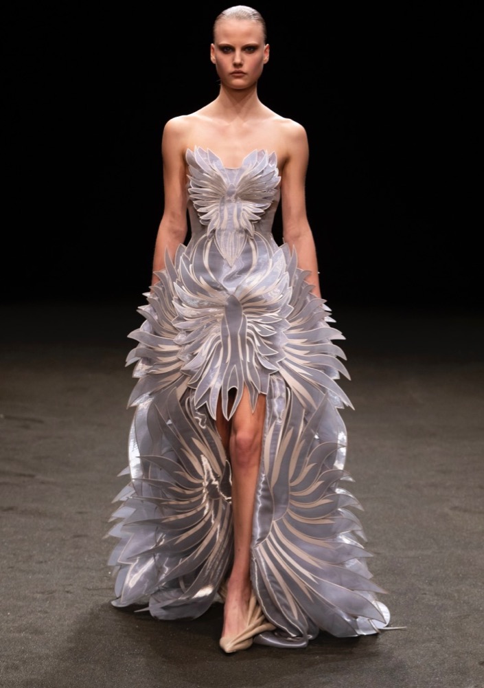 nyfika ss2021 paris fashion week iris van herpen