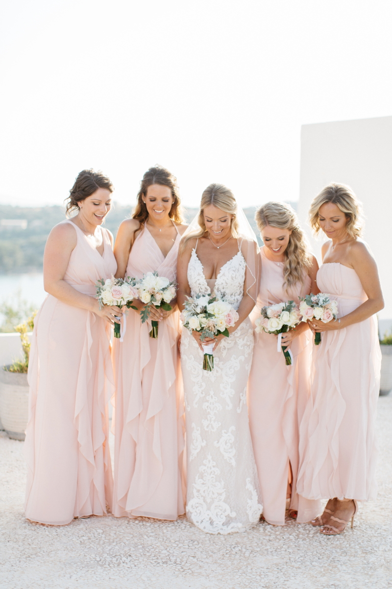 Marta & Jordan: Minimalistic elegance in this captivating wedding in Chania!