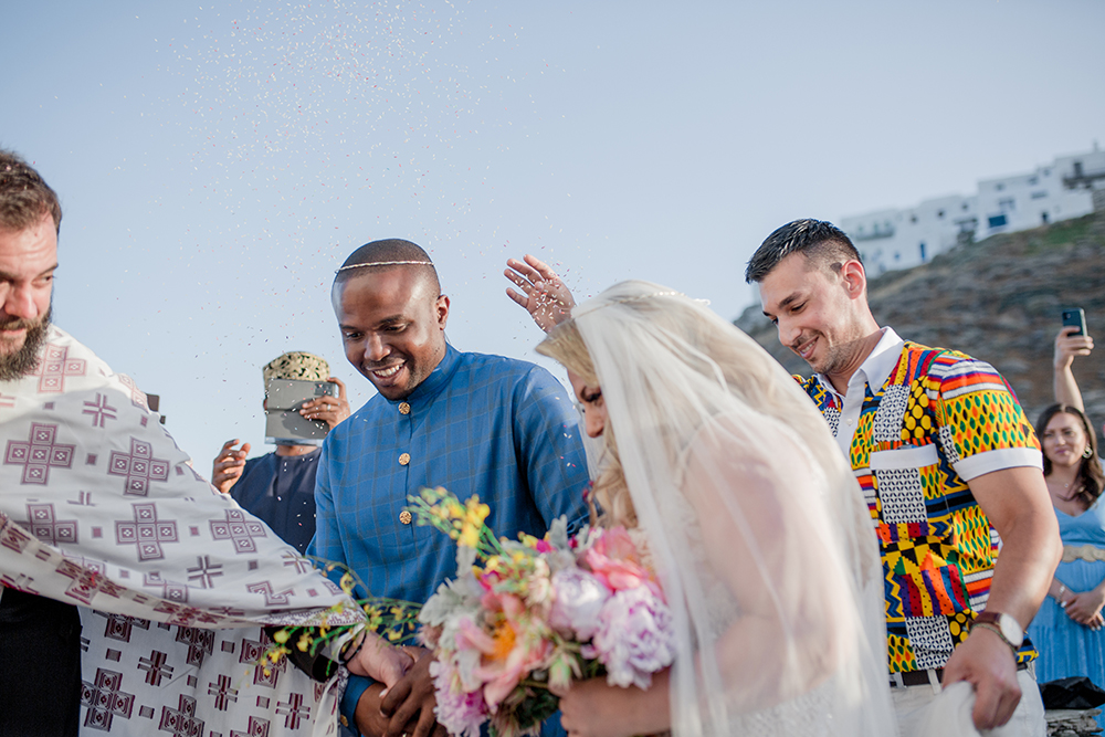 Ειρήνη & Lambert- Eνας καλοκαιρινός γάμος στη Σίφνο με τροπικά και ethnic vibes