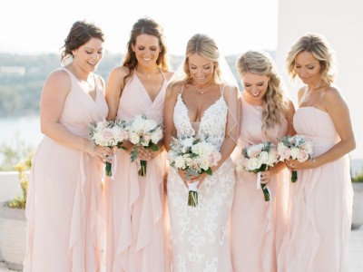 Marta & Jordan: Minimalistic elegance in this captivating wedding in Chania!