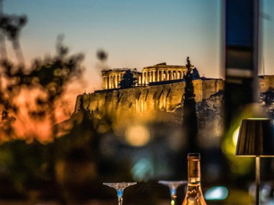 Skyfall Restaurant Bar- Ζήστε την ευτυχία, κάτω από τον έναστρο Αθηναϊκό ουρανό και μοναδική θέα στην Ακρόπολη