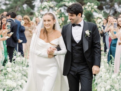Laura & Houssam: Ρομαντικός γάμος στον υπέρκομψο χώρο του Golf Privé στη Γλυφάδα