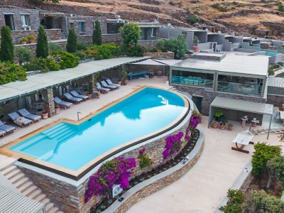 Aeolis Tinos Suites: Εκεί που ο νησιώτικος γάμος των ονείρων σας ξεπερνά κάθε προσδοκία