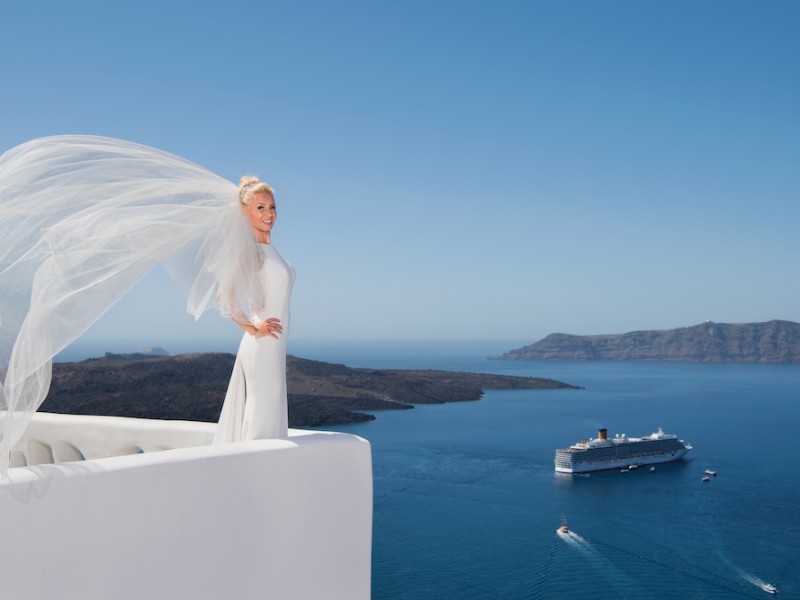 Στο Athina Luxury Suites στην Σαντορίνη,  θα ζήσετε την απόλυτη ονειρική ημέρα του γάμου σας