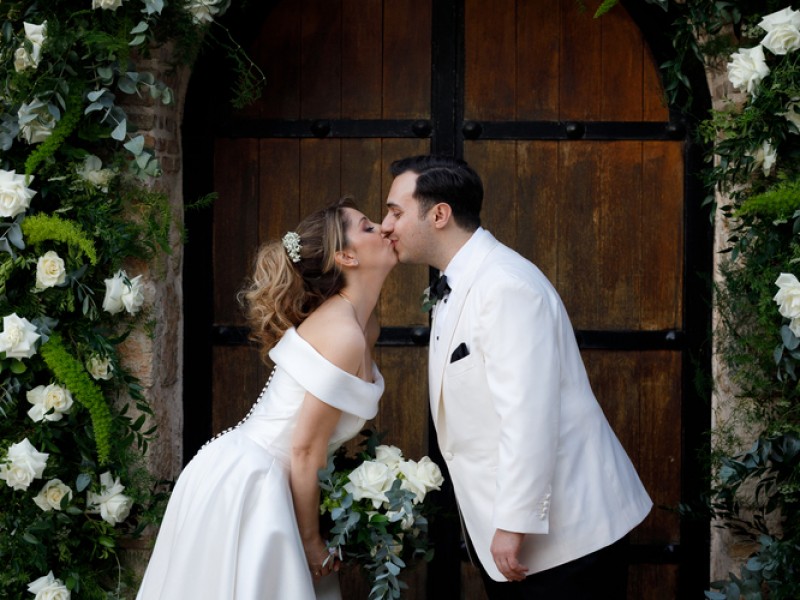 Γιάννης & Χριστίνα: Γάμος Αrt Gallery Style με άρωμα Τοσκάνης