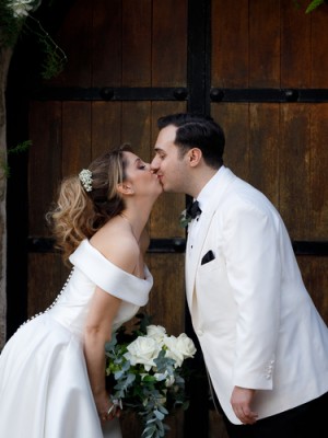 Γιάννης & Χριστίνα: Γάμος Αrt Gallery Style με άρωμα Τοσκάνης