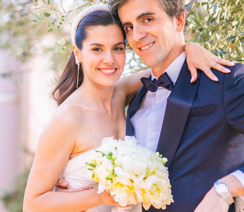 Menia & Stefano: Ένας γάμος με λάμψη και seaside elegance στο Club Hotel Casino Loutraki