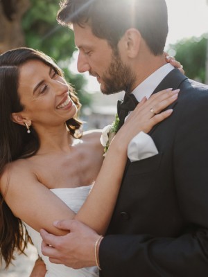 Ο γάμος της Chanele και του Nicolas στη Μάνη- Μια ένωση με ρίζες, παράδοση και κοσμοπολίτικη αύρα