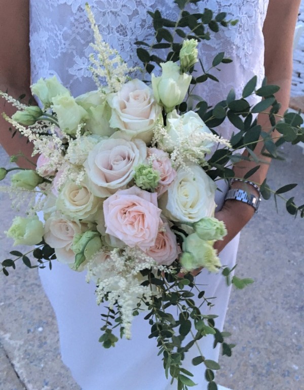 kiv 03.bride with bouquet