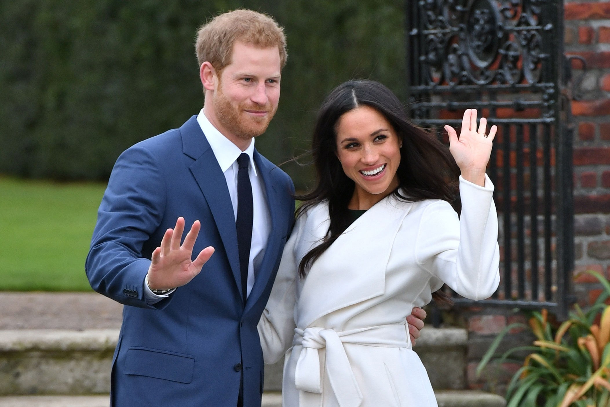 To παλάτι ανακοίνωσε το γάμο του Πρίγκιπα Harry με την Meghan Markle