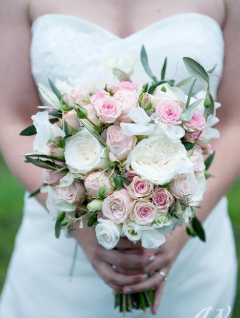 KOULA KOUTSOURADI WHITE BRIDAL BOUQUET