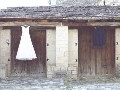 Βianca & Konstantinos: Αξέχαστος γάμος στη Χαράδρα Βίκου