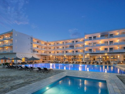 Tinos Beach Hotel- φιλοξενία και μοντέρνο κυκλαδίτικο περιβάλλον για τον τέλειο destination γάμο!