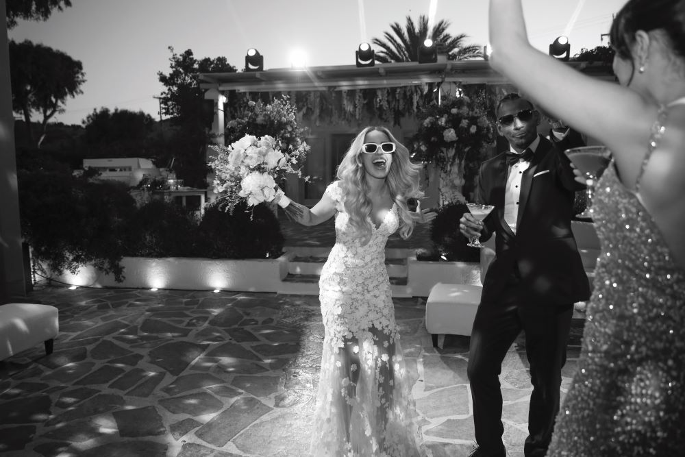 TTIW 38 BLACK WHITE COUPLE DANCING