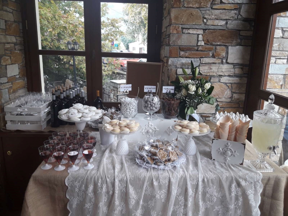 dryades 17.wedding tables jpg