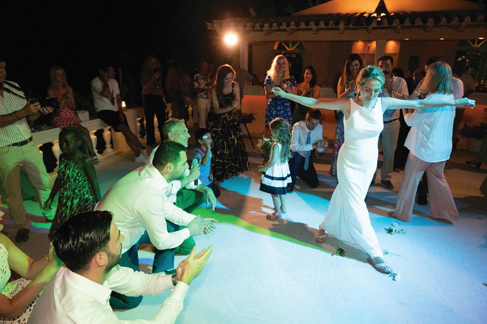 BRIDE DANCE CORRECT