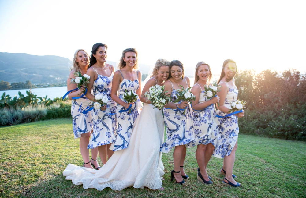 EM 17 BRIDE WITH BRIDESMAIDS