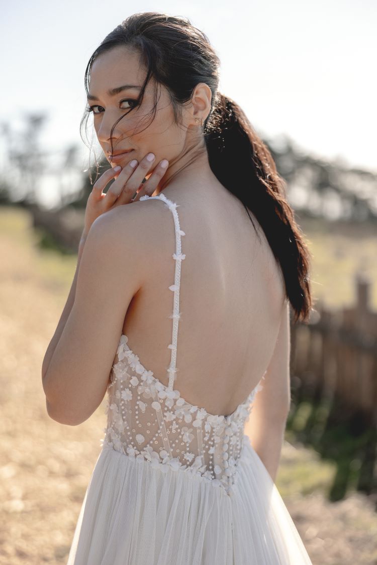 WILLOW 01 750 11412 Willow BC Adore Justin Alexander 1