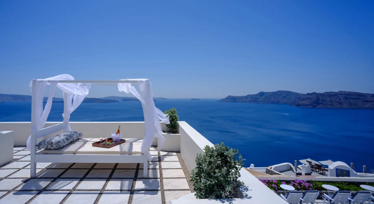 nikos villas SUNBED 02RED