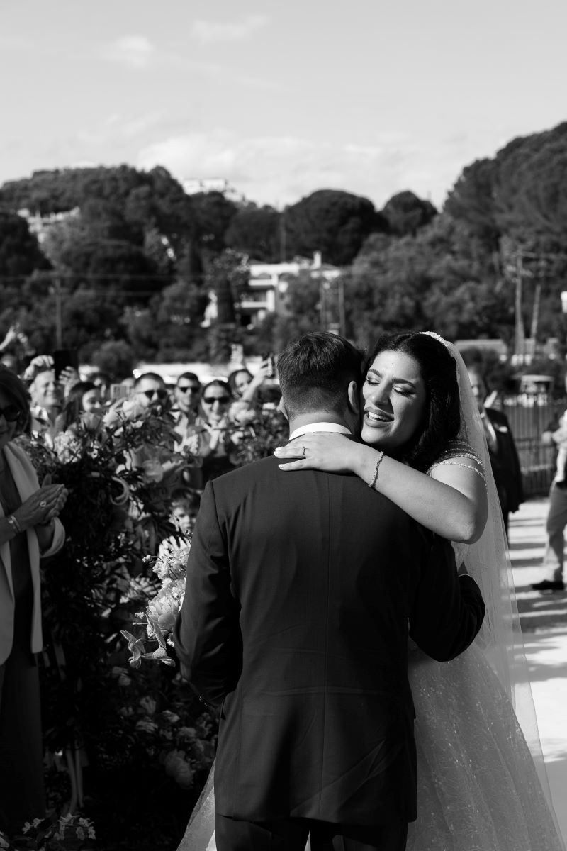 REP 07 BRIDE MEETS GROOM