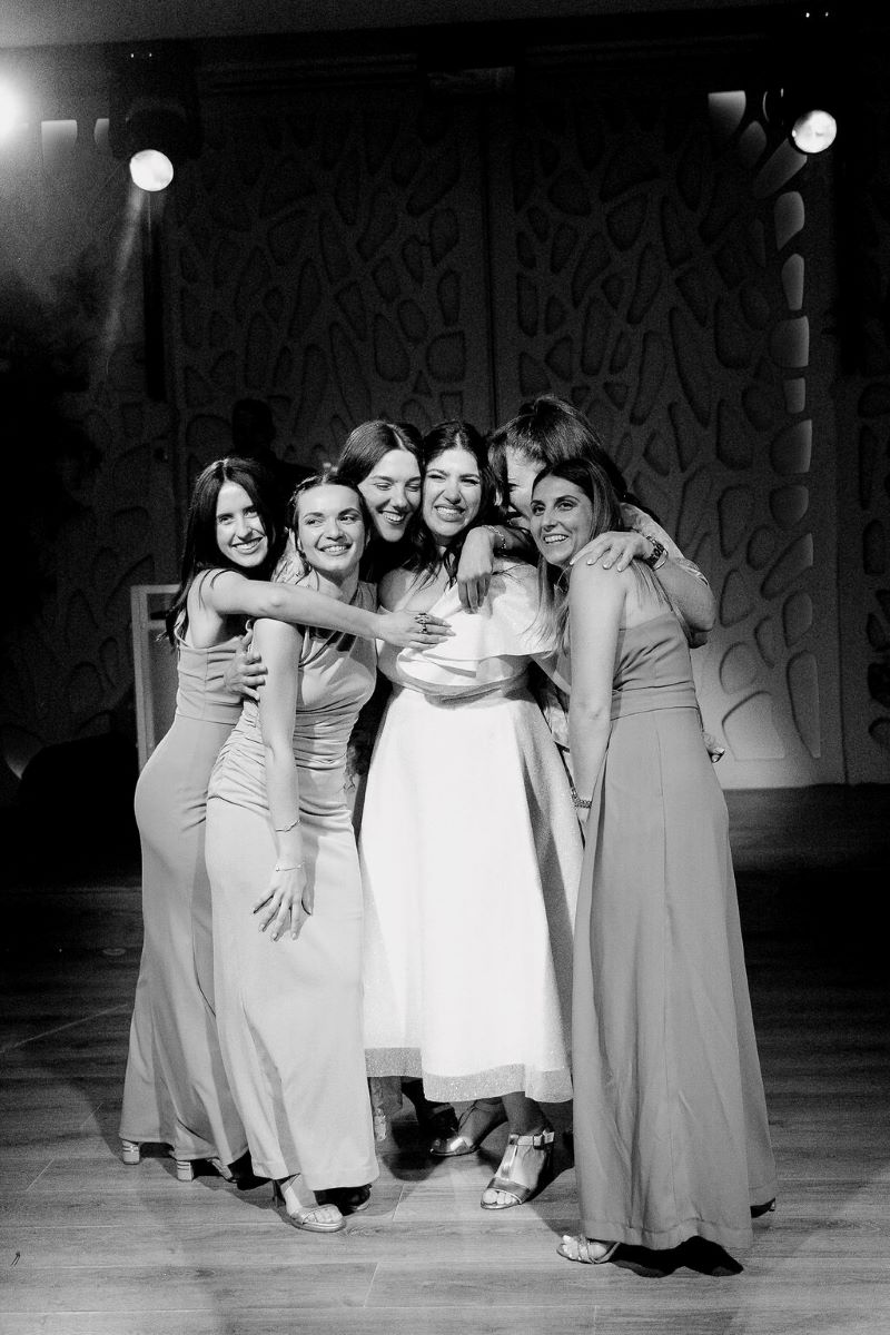 bride and girlfriends800 girly