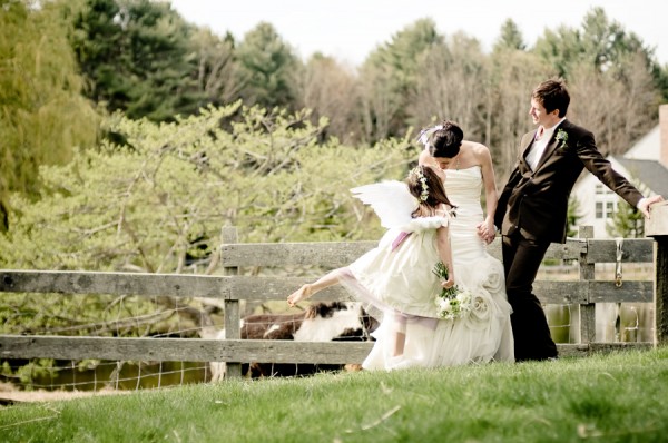 country farm wedding 600x398