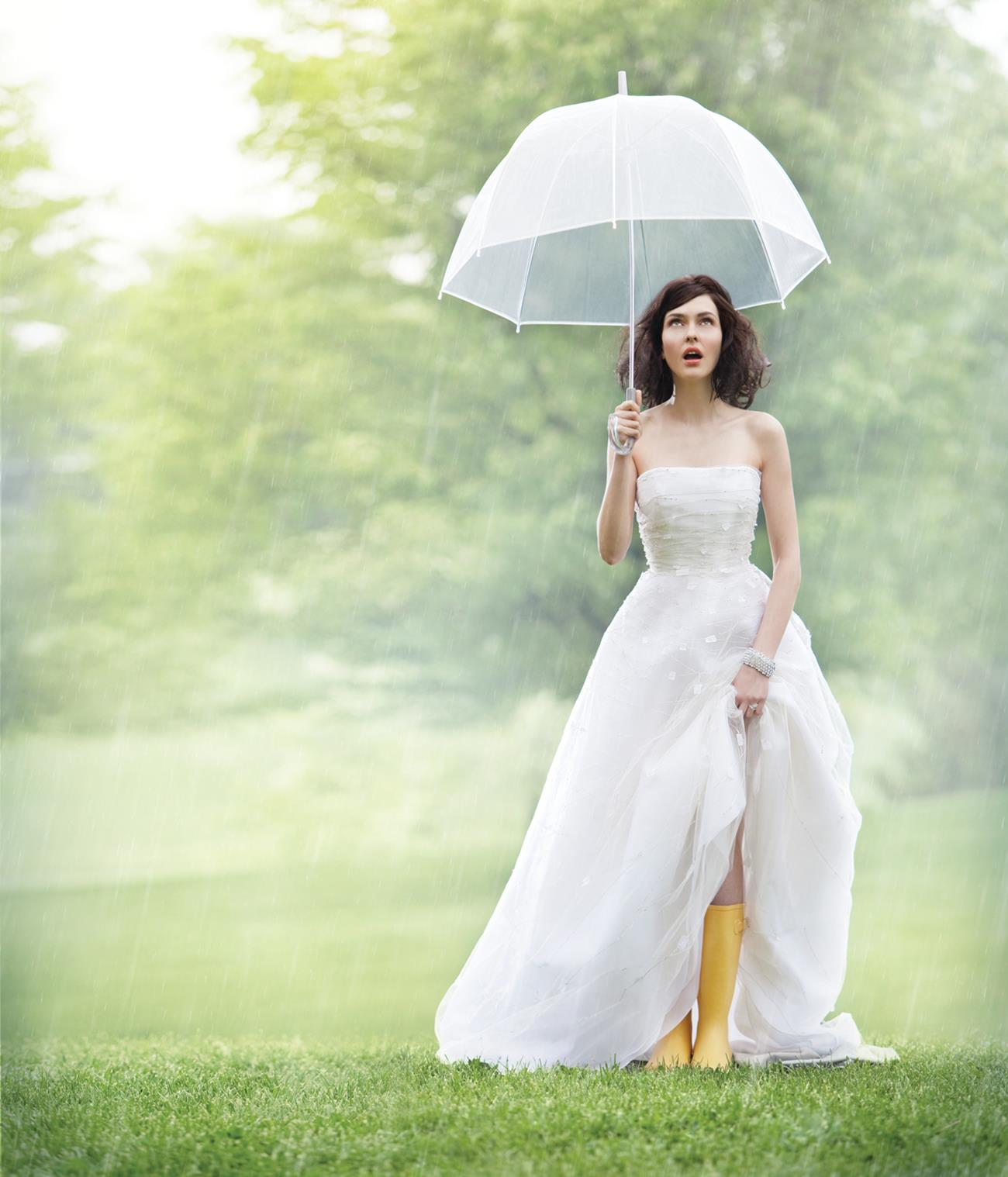 bride_in_rain.jpg