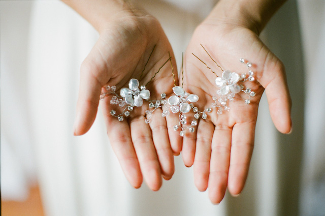 choose_your_colors_white_hand-crafted-wedding-accessories.jpg