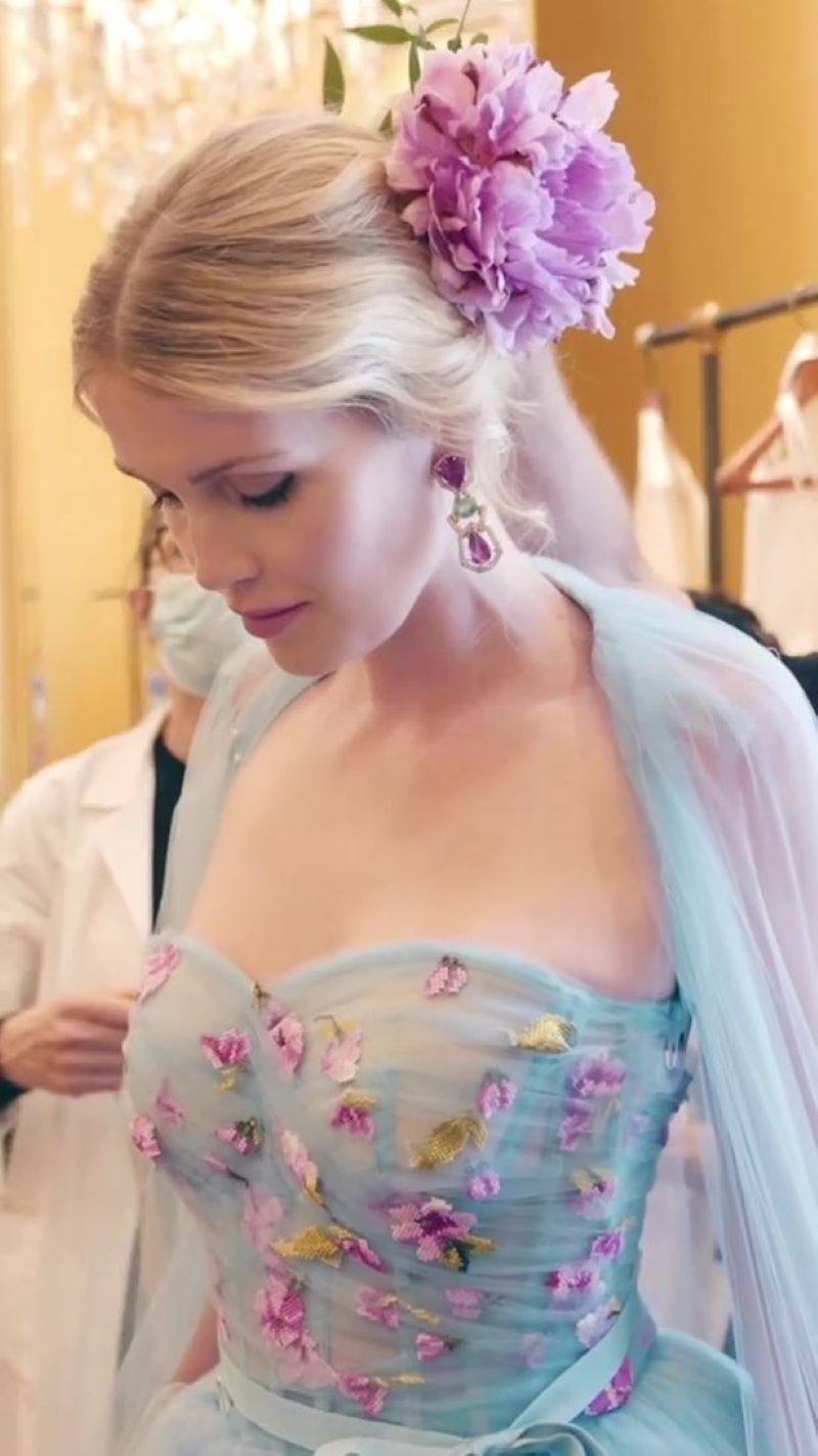 lady kitty spencer teal and flower dress close up 800 The FIVE dazzling dresses Lady Kitty Spencer wore at her wedding revealed