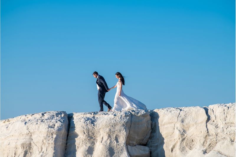 vog couple walking bluesky